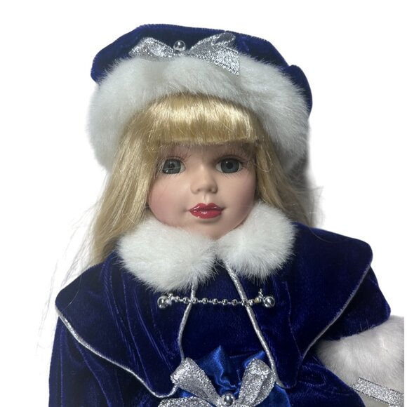 Victorian Star Blue Porcelain Doll With Certificate Of Authenticity 1999 Vintage - Picture 2 of 7
